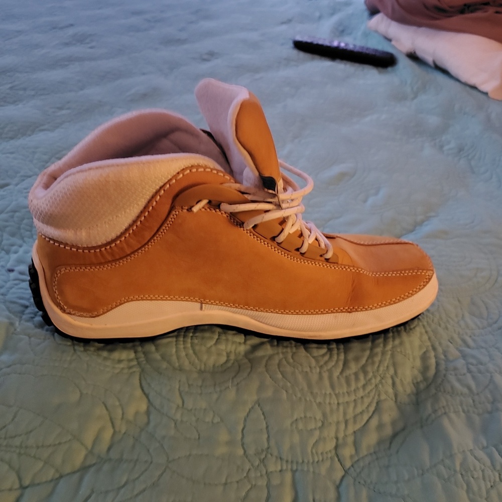 Boots - Picture 2 of 2